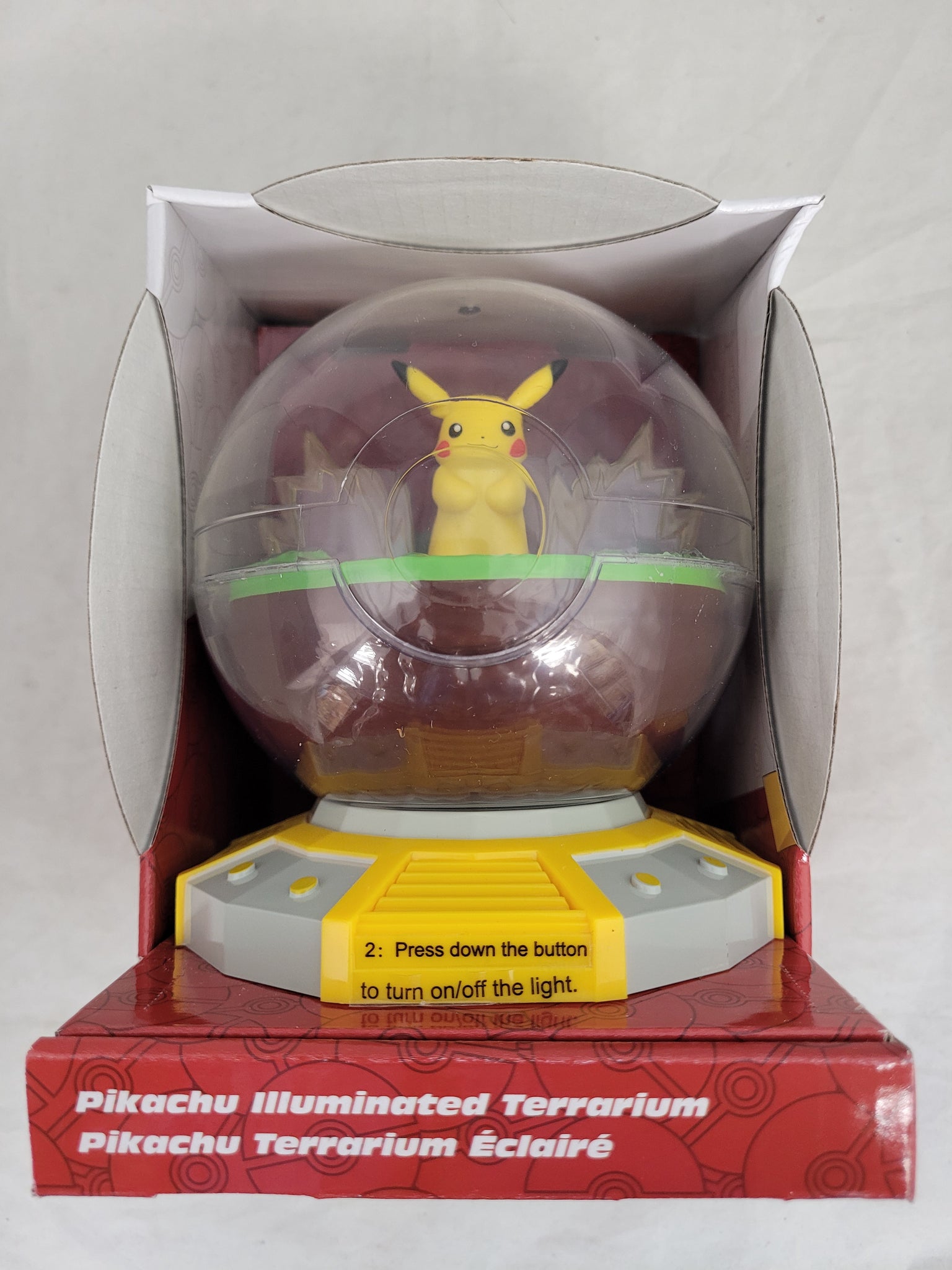 Pikachu Illuminated Terrarium 5"