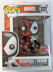 Funko POP! Marvel - Deadpool / Venom #237 Special Edition Bobble-Head Figure (Box Wear)
