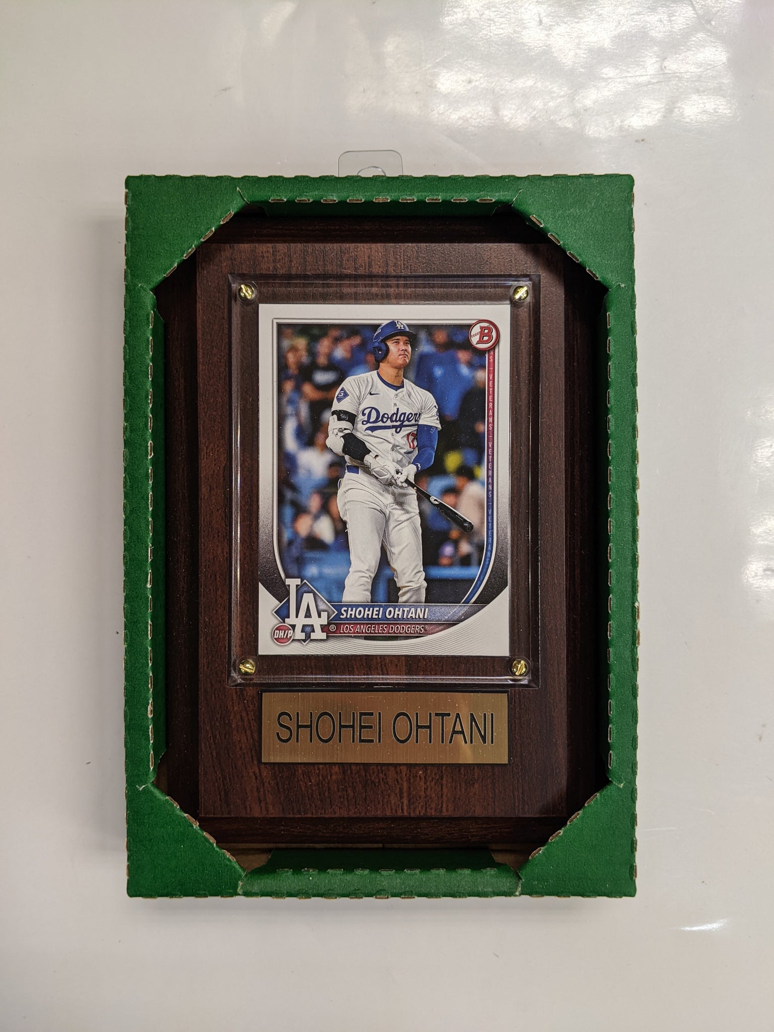 MLB Plaque with card 4x6 Los Angeles Dodgers - Shohei Ohtani (Randomly Selected, May Not Be Pictured)