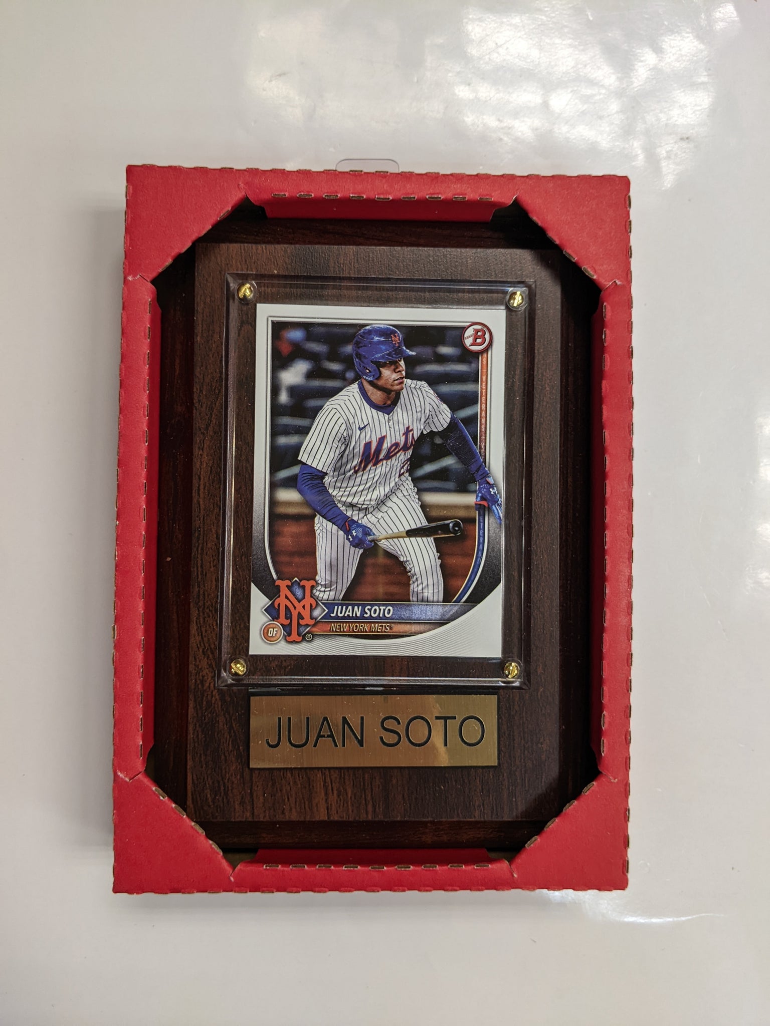 MLB Plaque with card 4x6 New York Mets - Juan Soto (Randomly Selected, May Not Be Pictured)