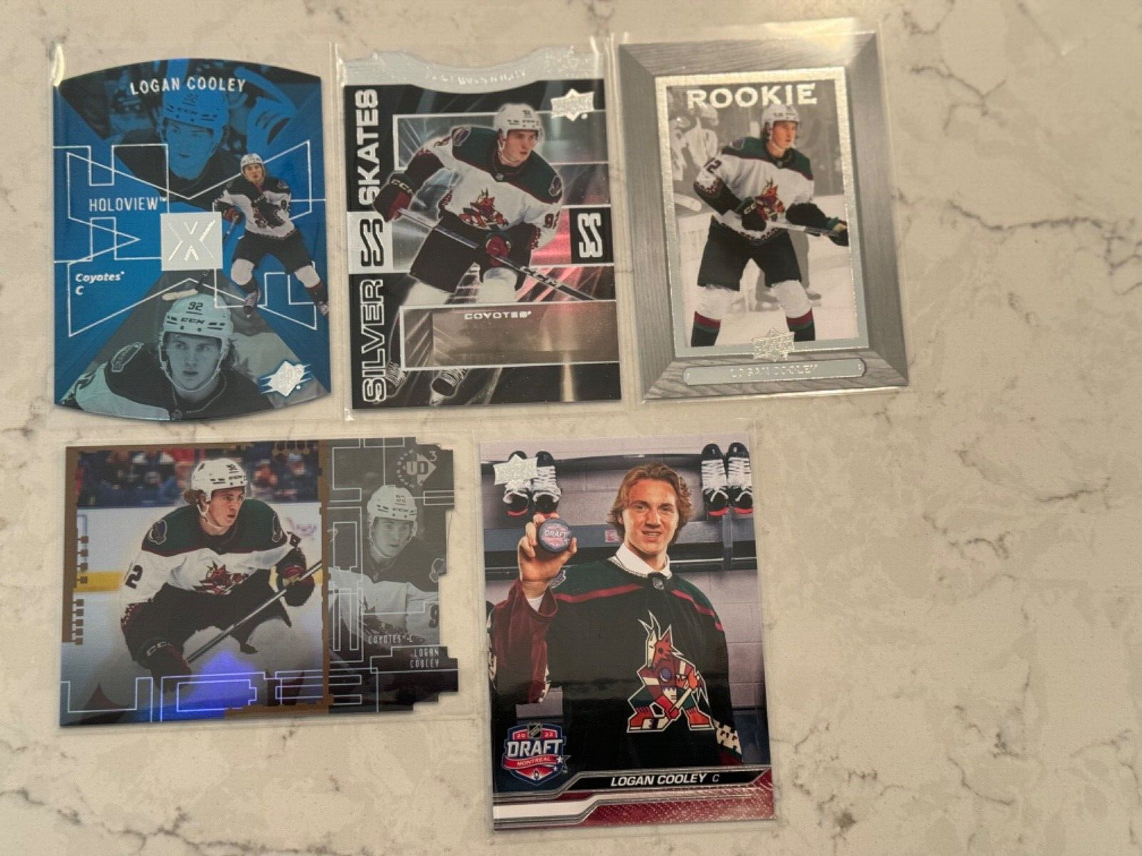 2023-24 Logan Cooley RC Rookie Card (No Young Guns, No Serial Numbered, No Parallel, 1x Randomly Selected RC, May Not Be Pictured)