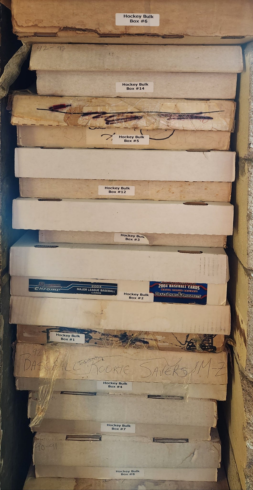 2500+ HUGE LARGE NHL Hockey Sports Card Bulk Collection Lot - In 4 Column Box (1 Box) (Does Not Qualify for Free Shipping)