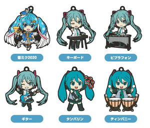 Character Vocal Series 01: Hatsune Miku Nendoroid Plus Collectible Keychains: Band together 03 (1 Random Blind Box)