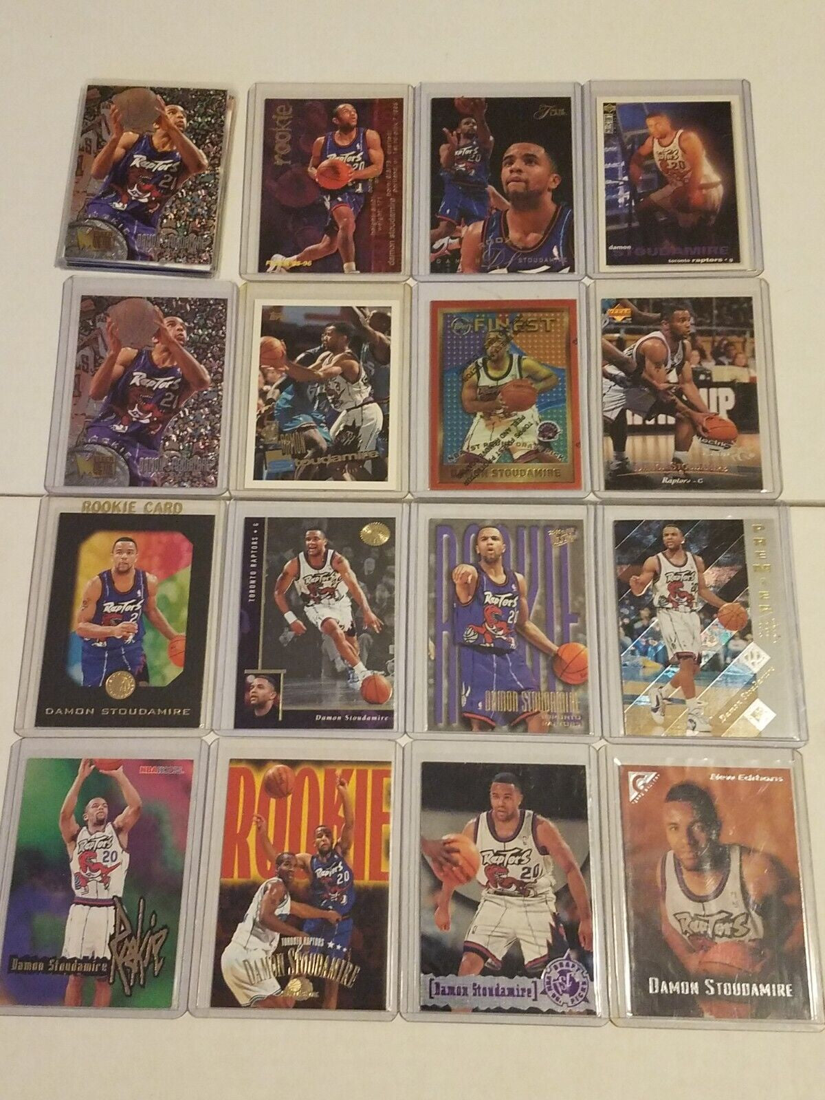1995-96 Damon Stoudamire Toronto Raptors RC (Rookie Card)(1x Randomly Selected RC, May Not Be In Picture)
